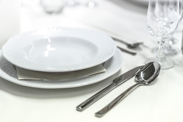arrangement-blur-clear-cutlery-291767